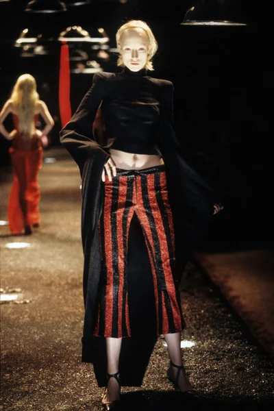 Look 74